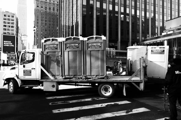 Porta potty delivery and setup in Berlin, WI